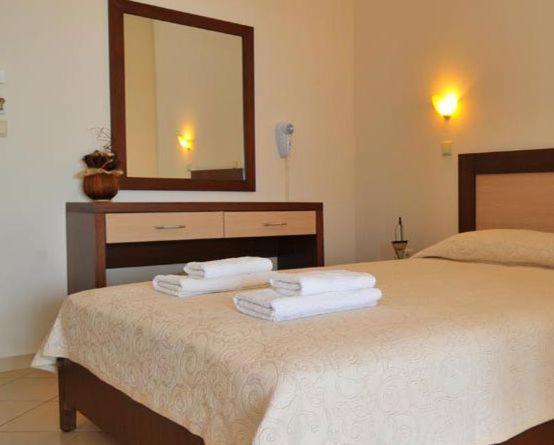 Agnanti Studios Panagia  Room photo
